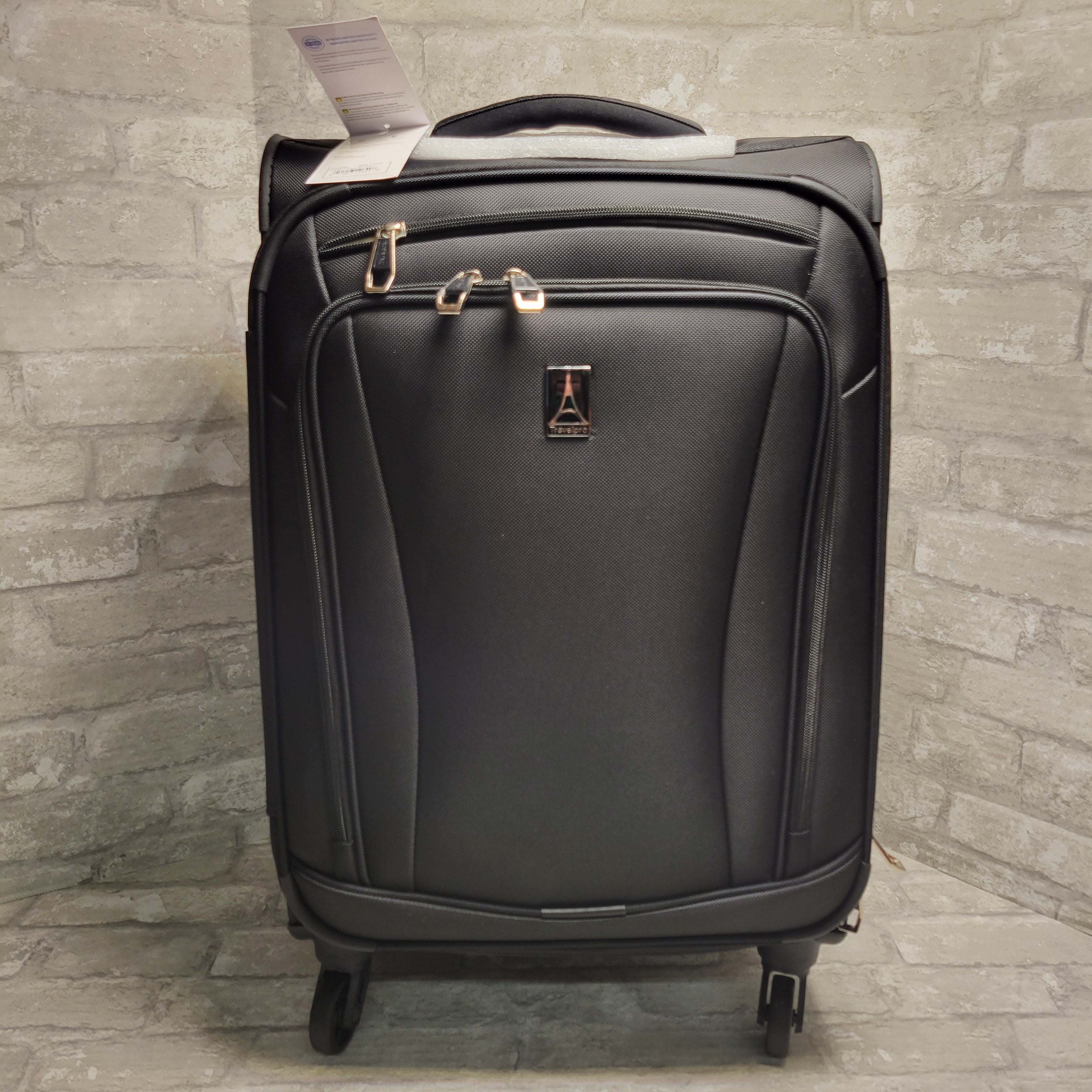 Travelpro Runway, Carry On Softside Expandable 4-Wheel Spinner 21" Suitcase (8076313526510)